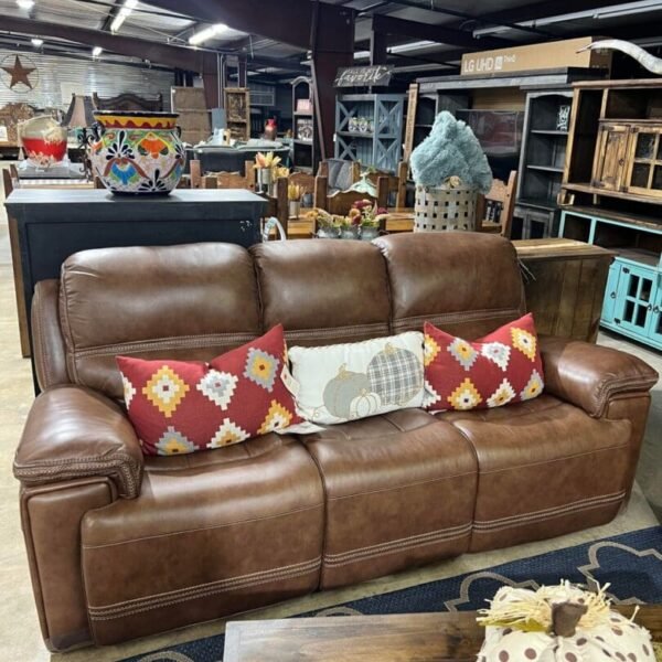 Fenwick livingroom set